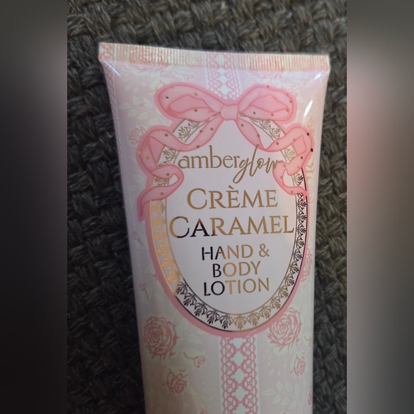 Amber Glow Hand & Body Lotion Set-3pcs - Picture 4 of 10